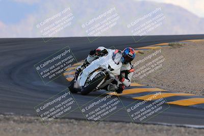 media/Oct-03-2022-Moto Forza (Mon) [[5f077a3730]]/Beginner Group/Session 5 (Turn 12)/